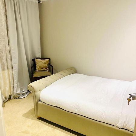 Large Self-Contained Cozy Studio 伦敦 外观 照片